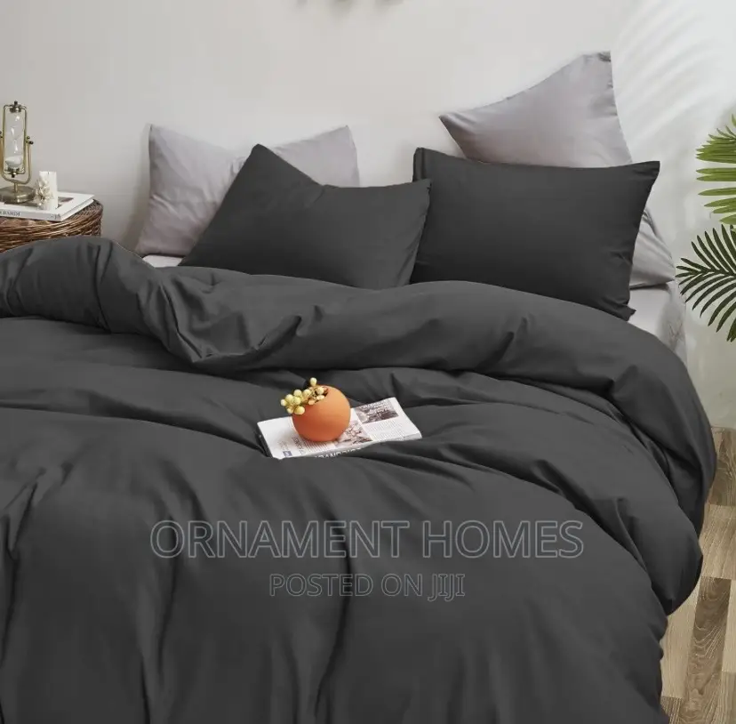 Duvet-Cover,Bedsheet Pilliowcases(White Sheet/Blackcover)