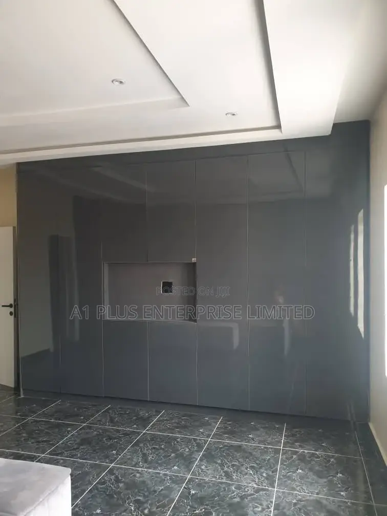 Wardrobe Cabinet With Tv Console L4000m