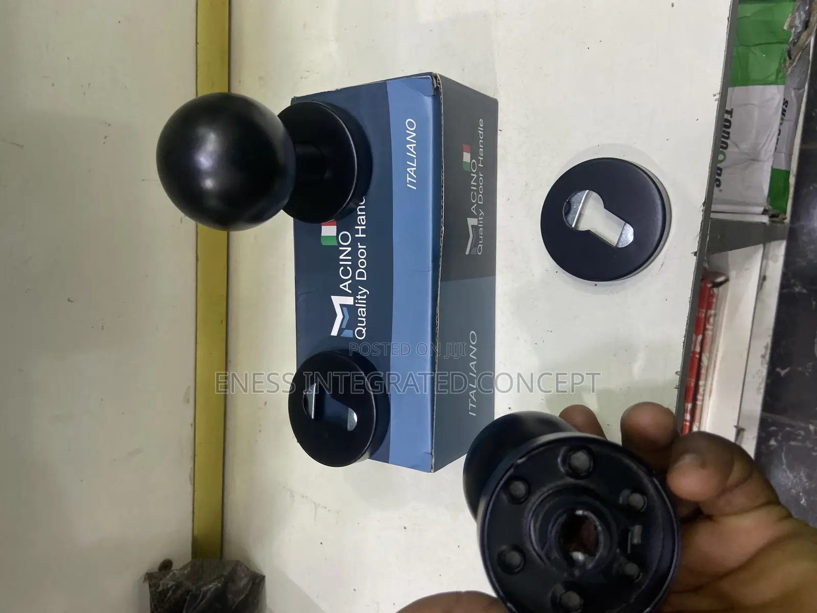 Black Coated Knob Handle