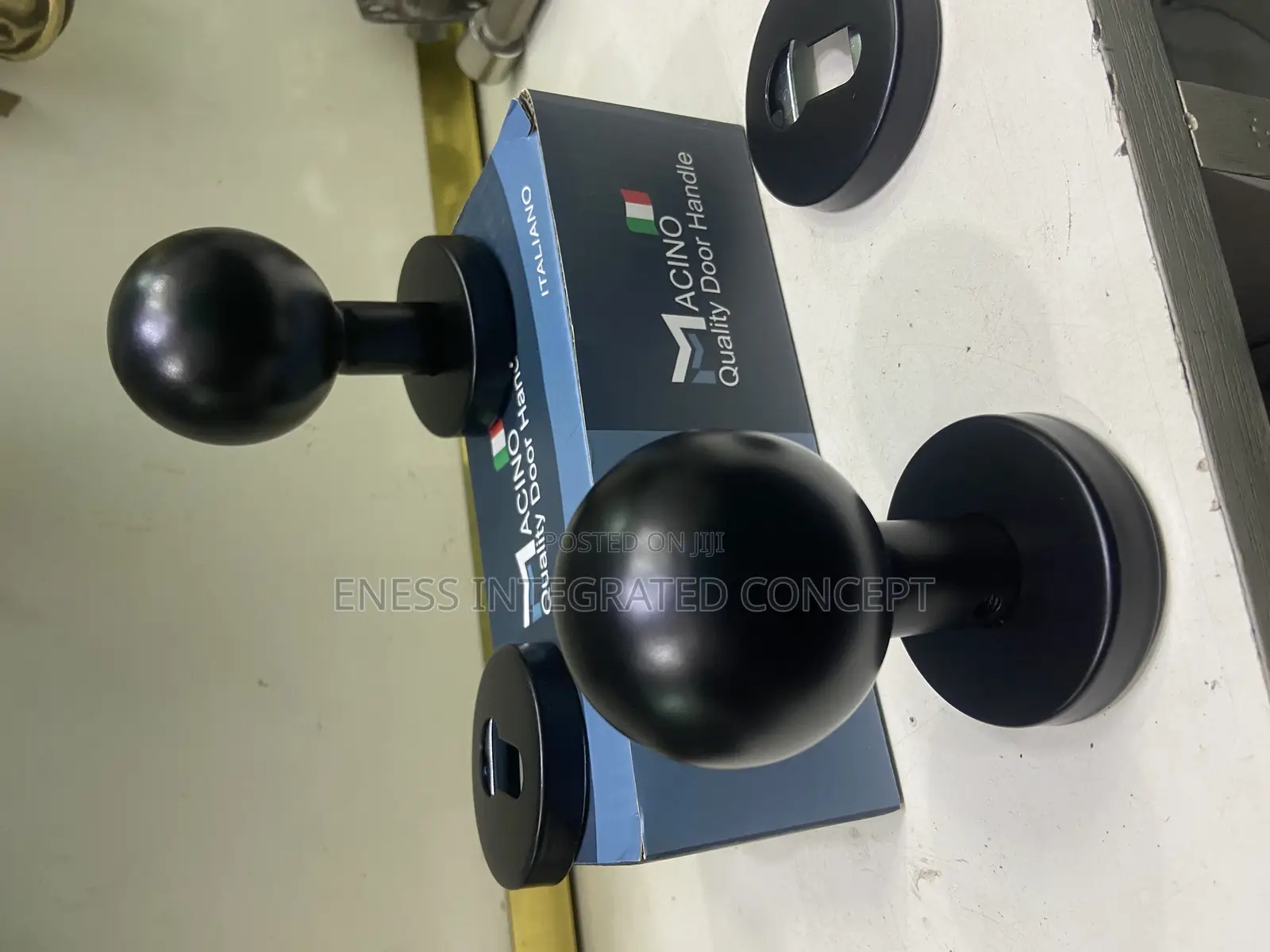 Black Coated Knob Handle