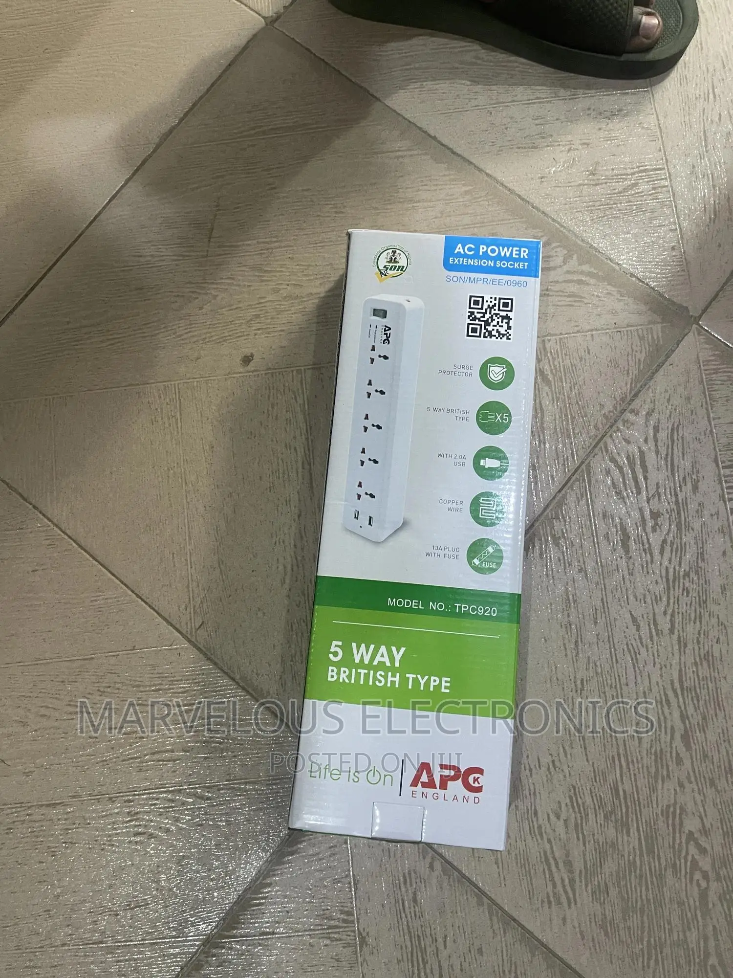 Brand New Super Surge APC Extension Box With Dual USB