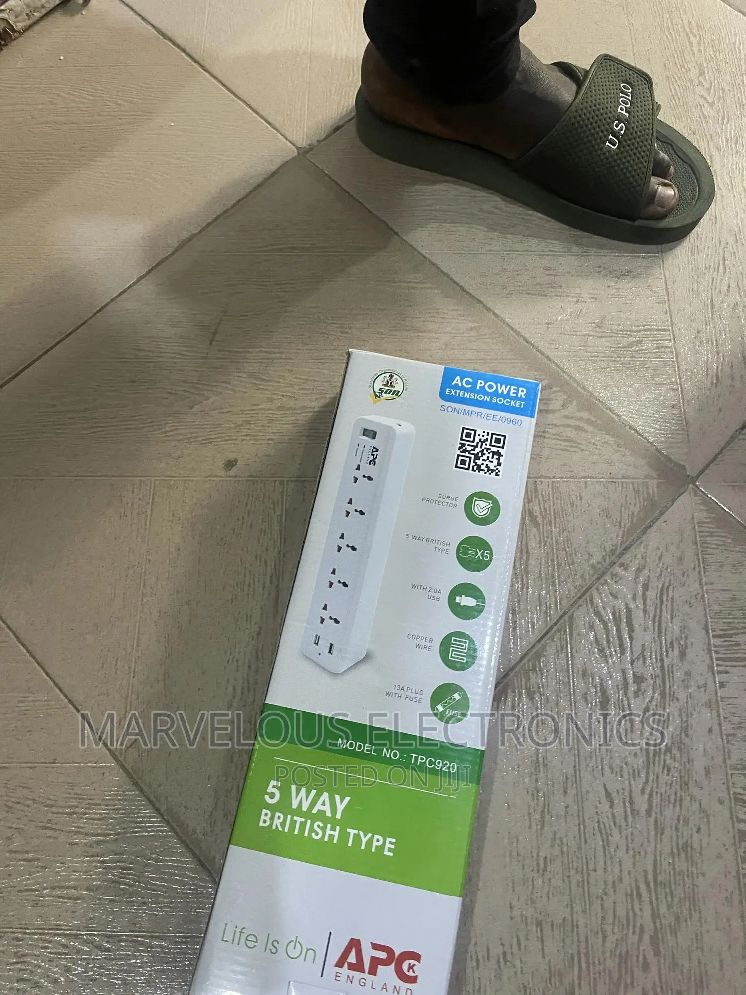 Brand New Super Surge APC Extension Box With Dual USB
