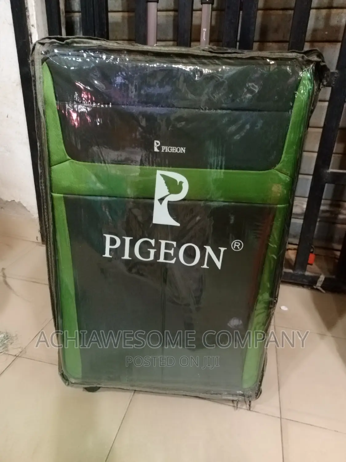 Extra Large Quality Box, Anti Theft Zip.