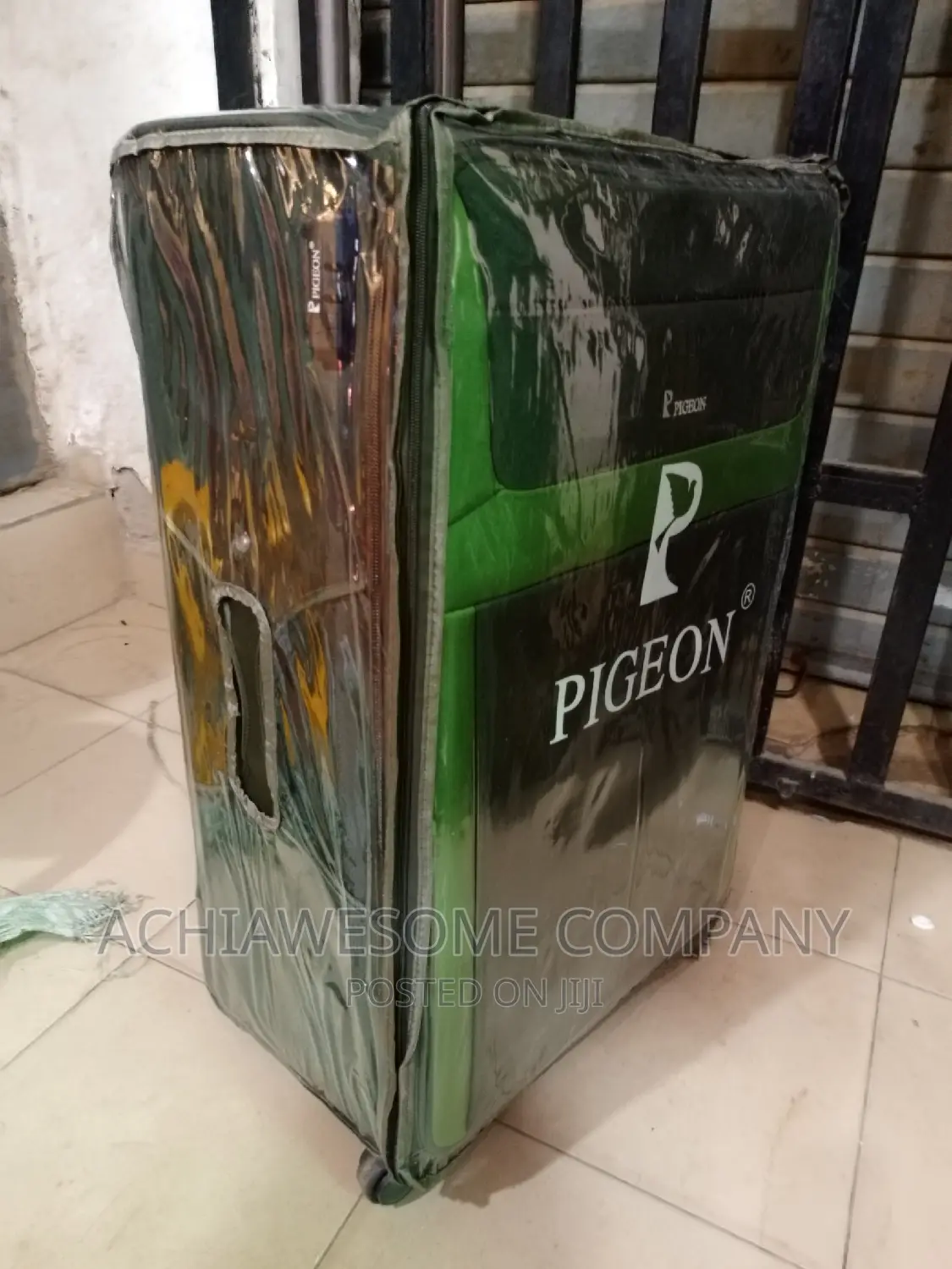 Extra Large Quality Box, Anti Theft Zip.
