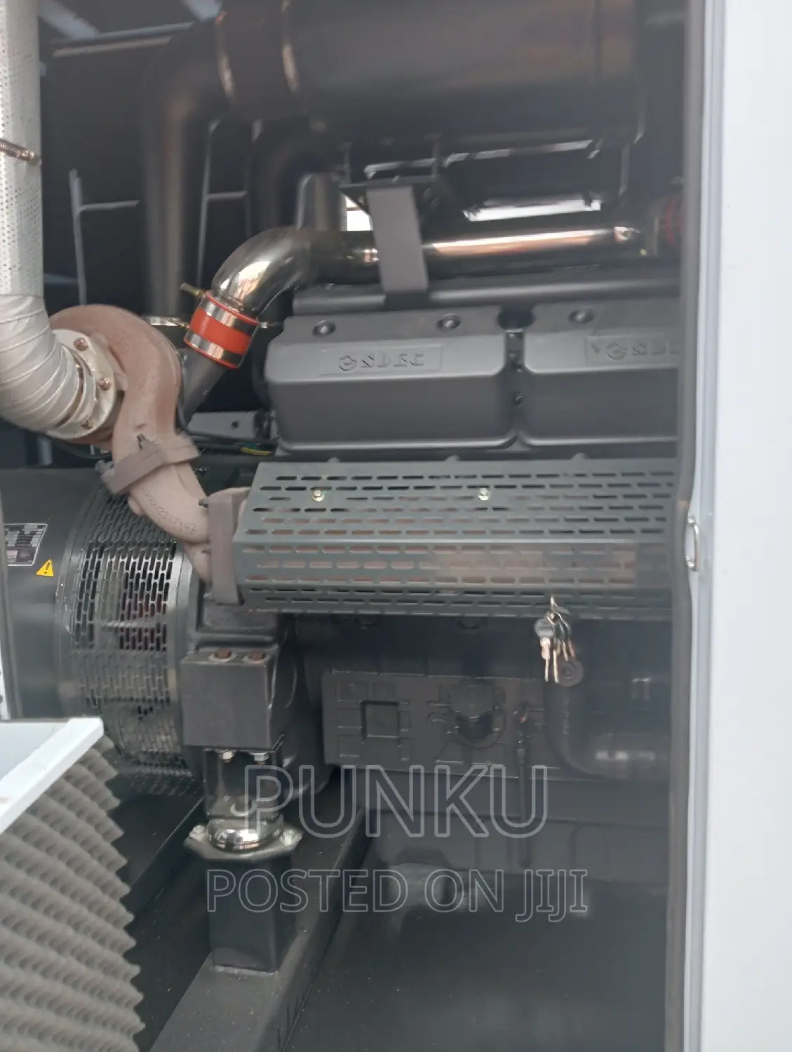 100 KVA Perkins Sound Proof Diesel Generator 100% Copper