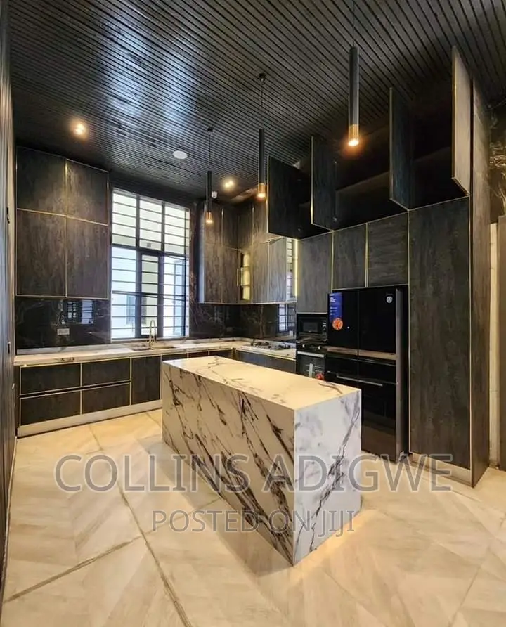 5bdrm Duplex in Osapa London for sale