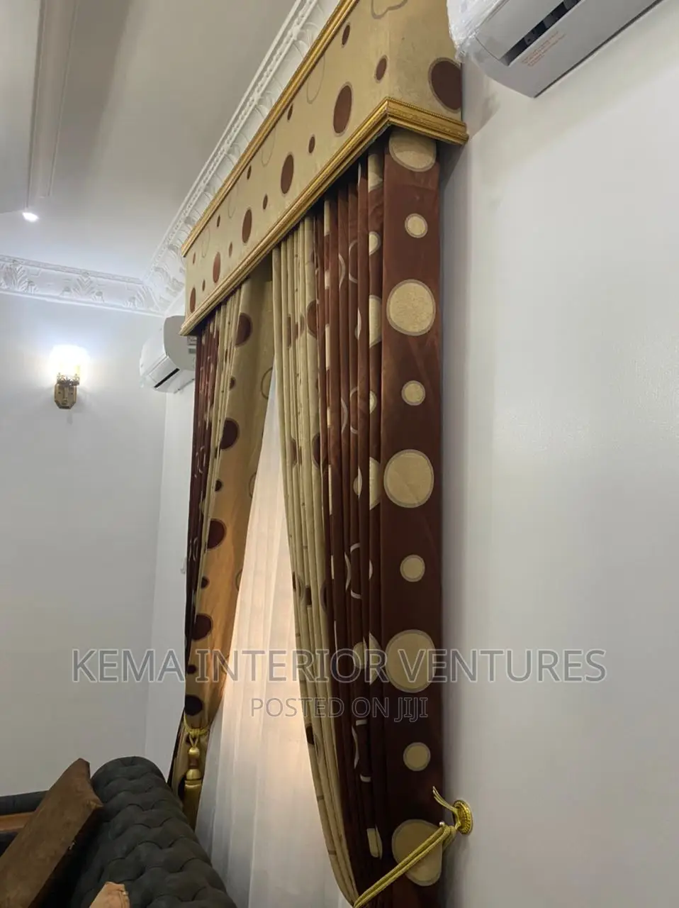 Italian Curtains