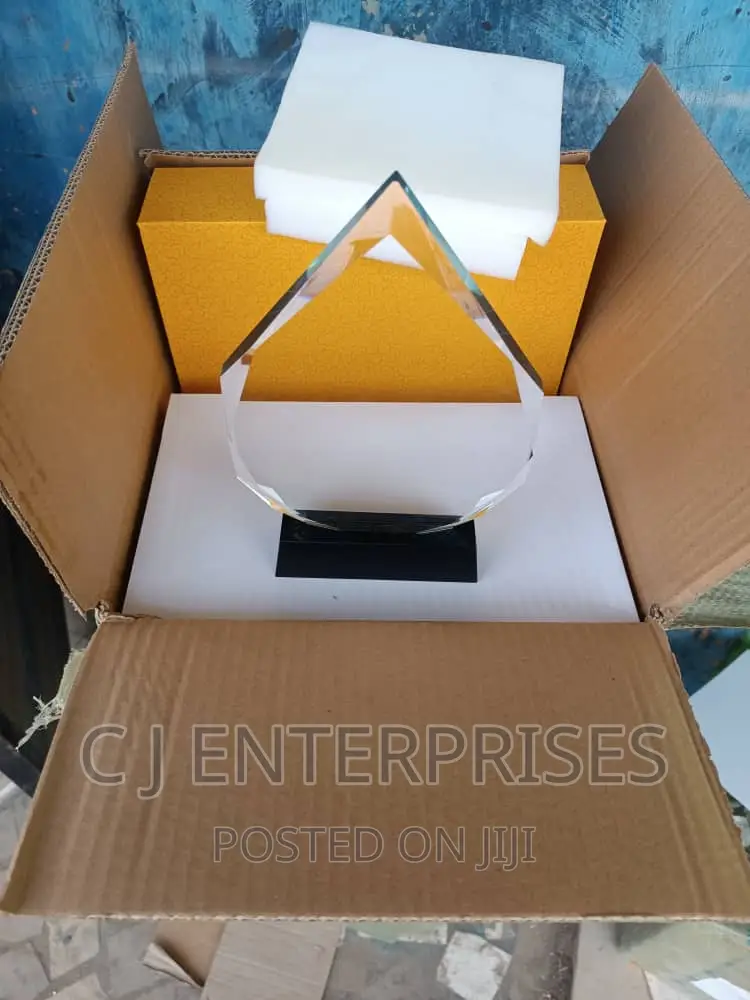 Glass Award Plaque T665