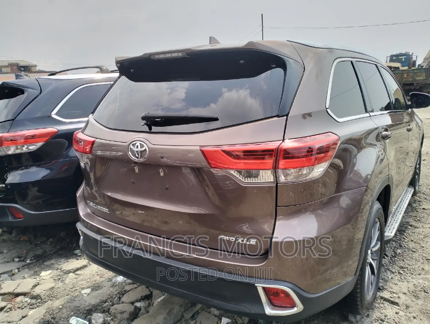 Toyota Highlander Limited Platinum 4x4 V6 (3.5L 6cyl 8A) 2017 Brown