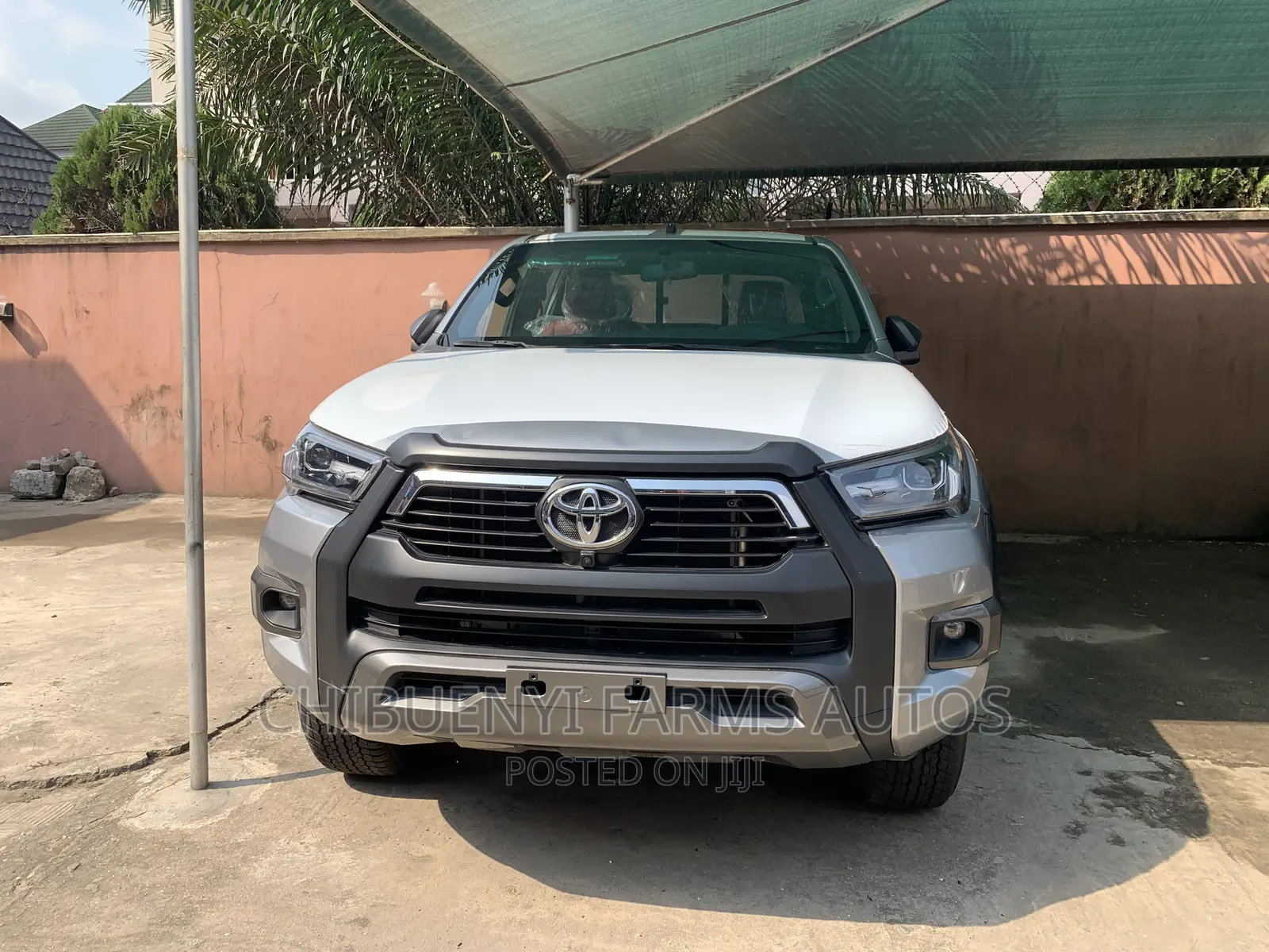New Toyota Hilux 2022 Gray