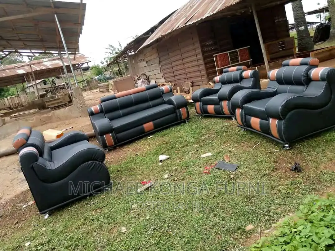 7 Seater Classic Leather Sofa