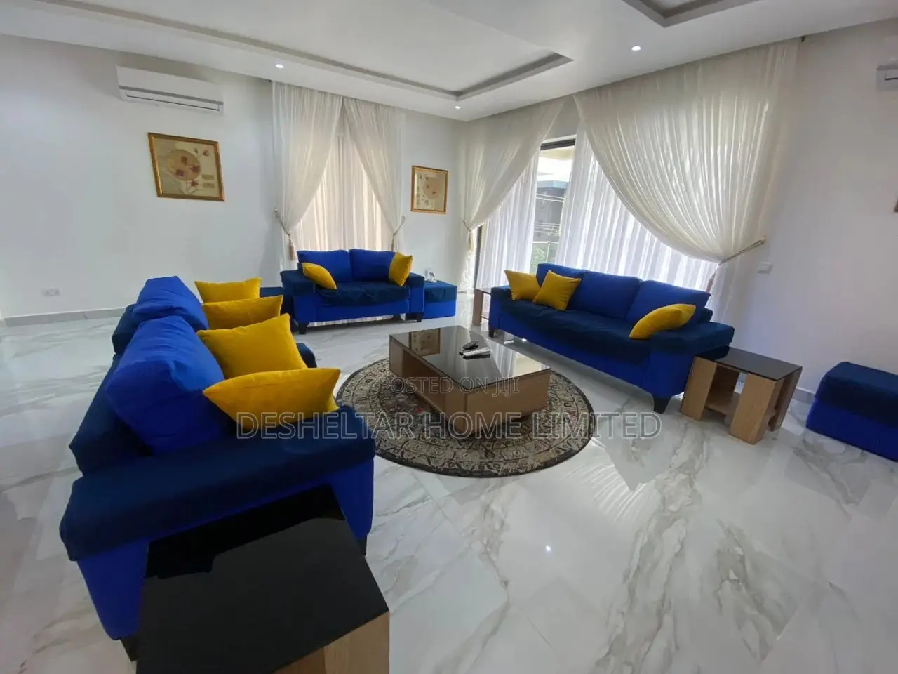 Furnished 2bdrm Apartment in Admiralty Way, Lekki Phase 1 for rent