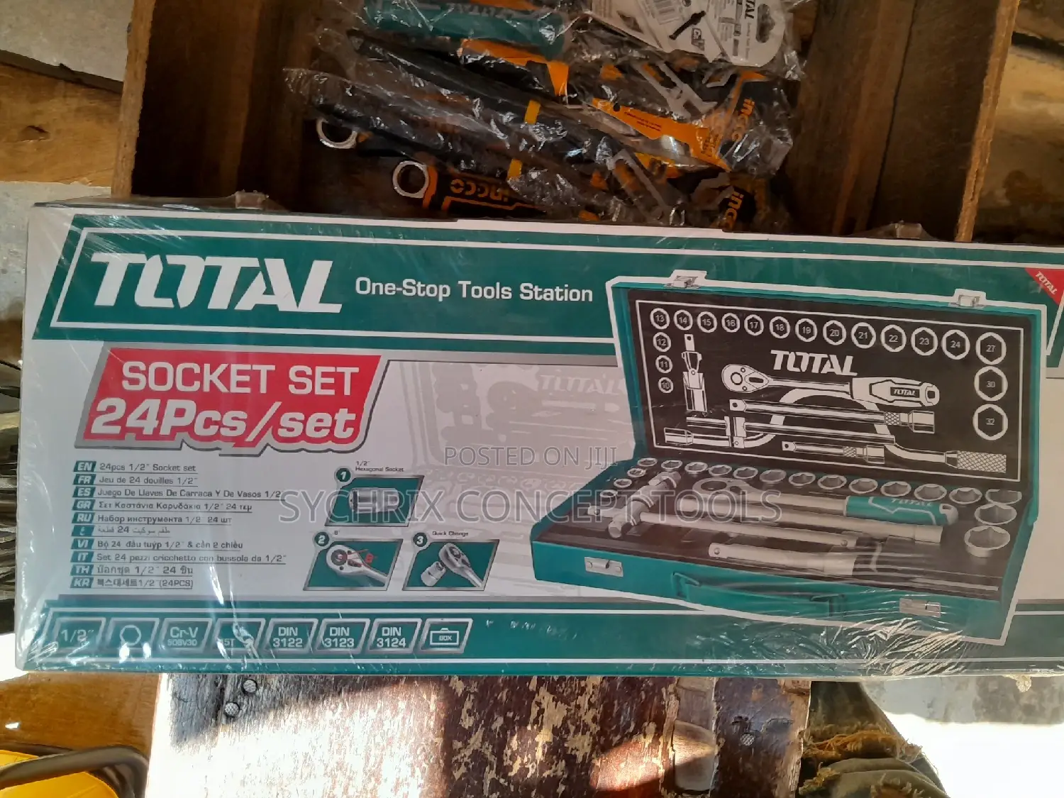 Total 24pcs 1⁄2" Socket Set