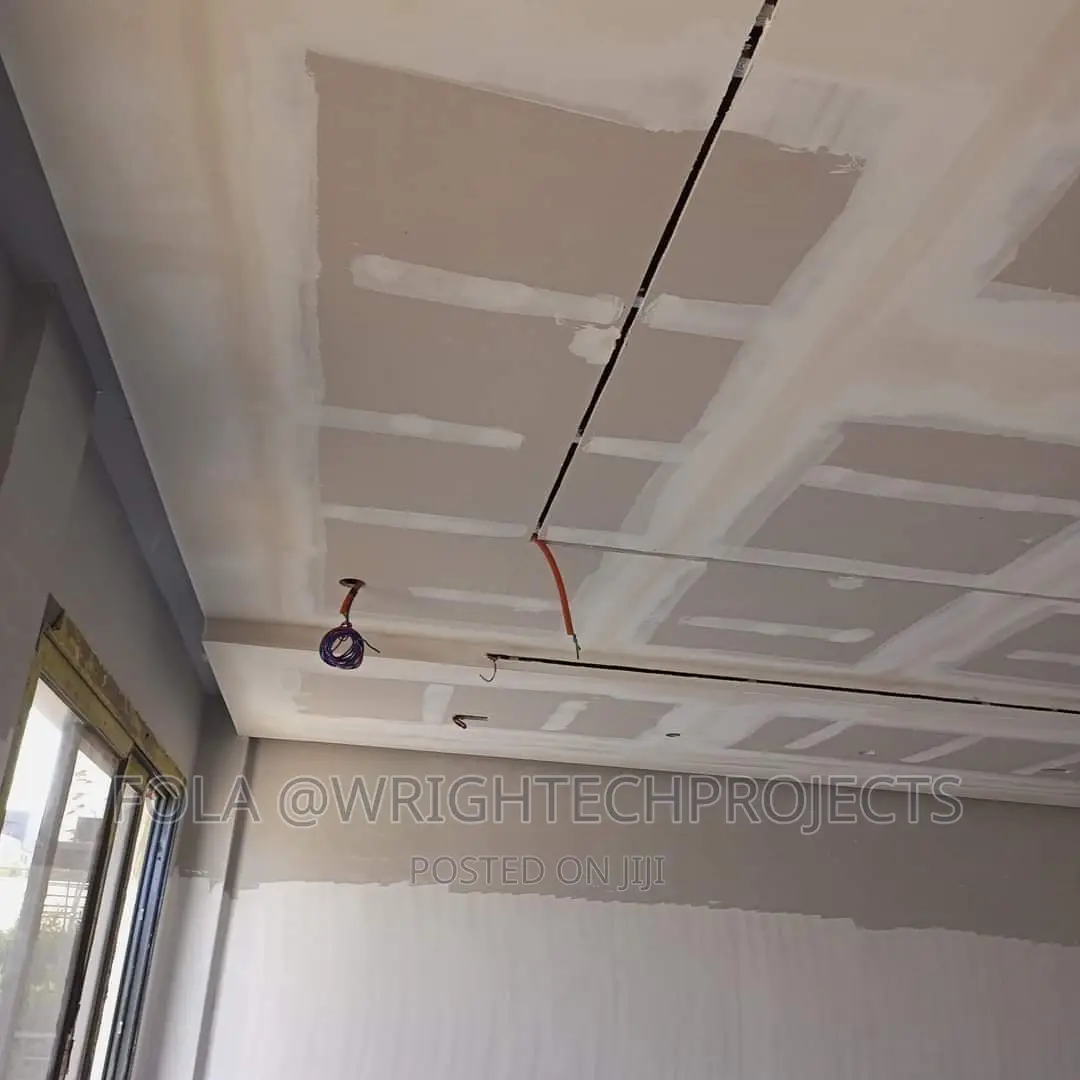 Drywall Ceiling With Screeding