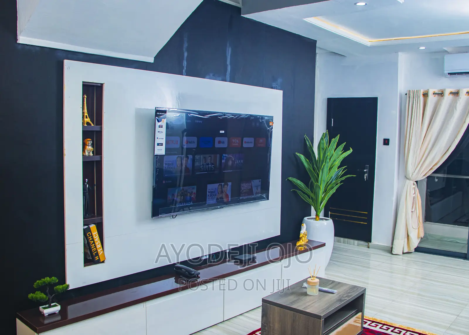 Icempire Signature: R 2 Bedroom Terrace With a Swimming Pool at Ogba