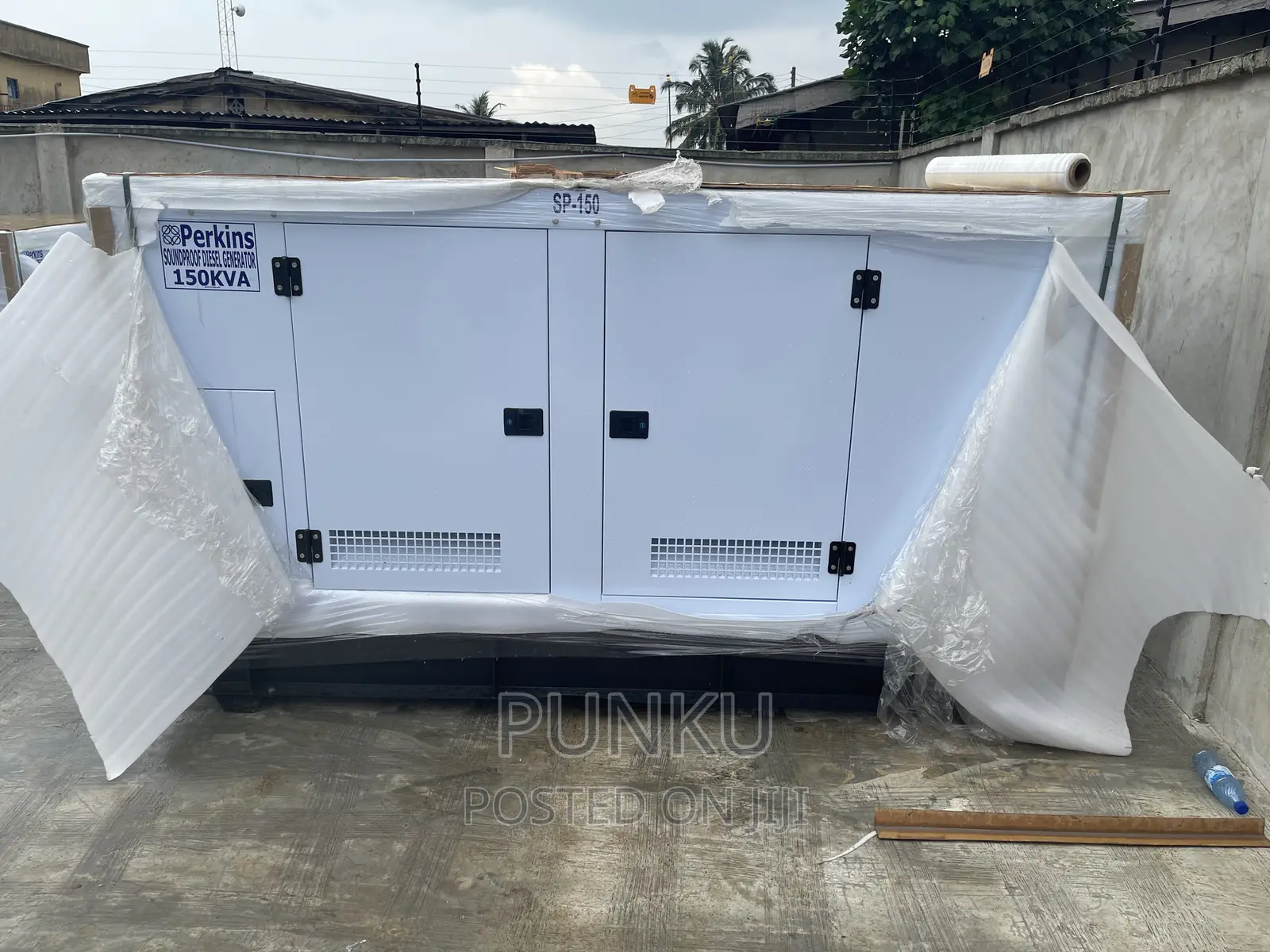 150KVA Perkins Sound Proof Diesel Generator