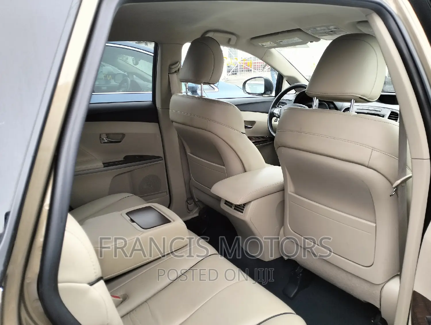 Toyota Venza 2012 Gold