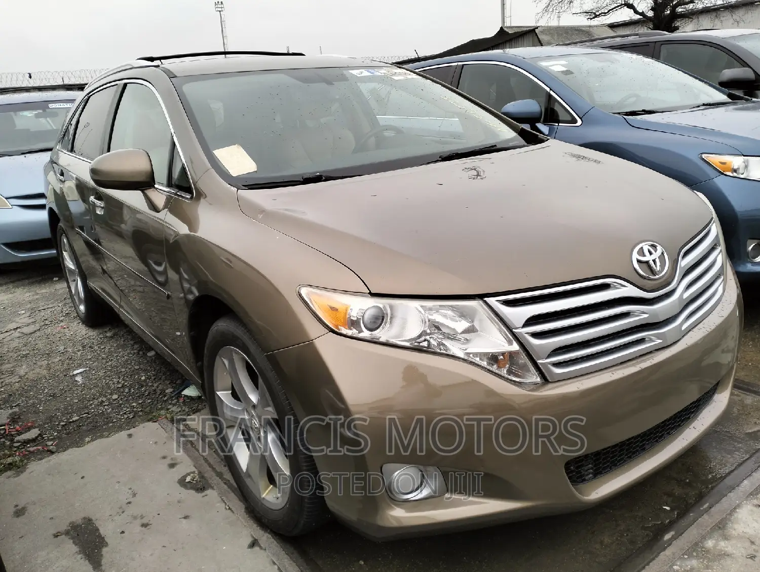 Toyota Venza 2012 Gold
