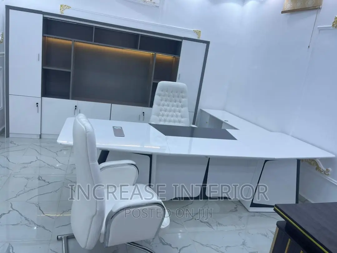 Quality Unique Luxury Imported Director Office Table 2mtr