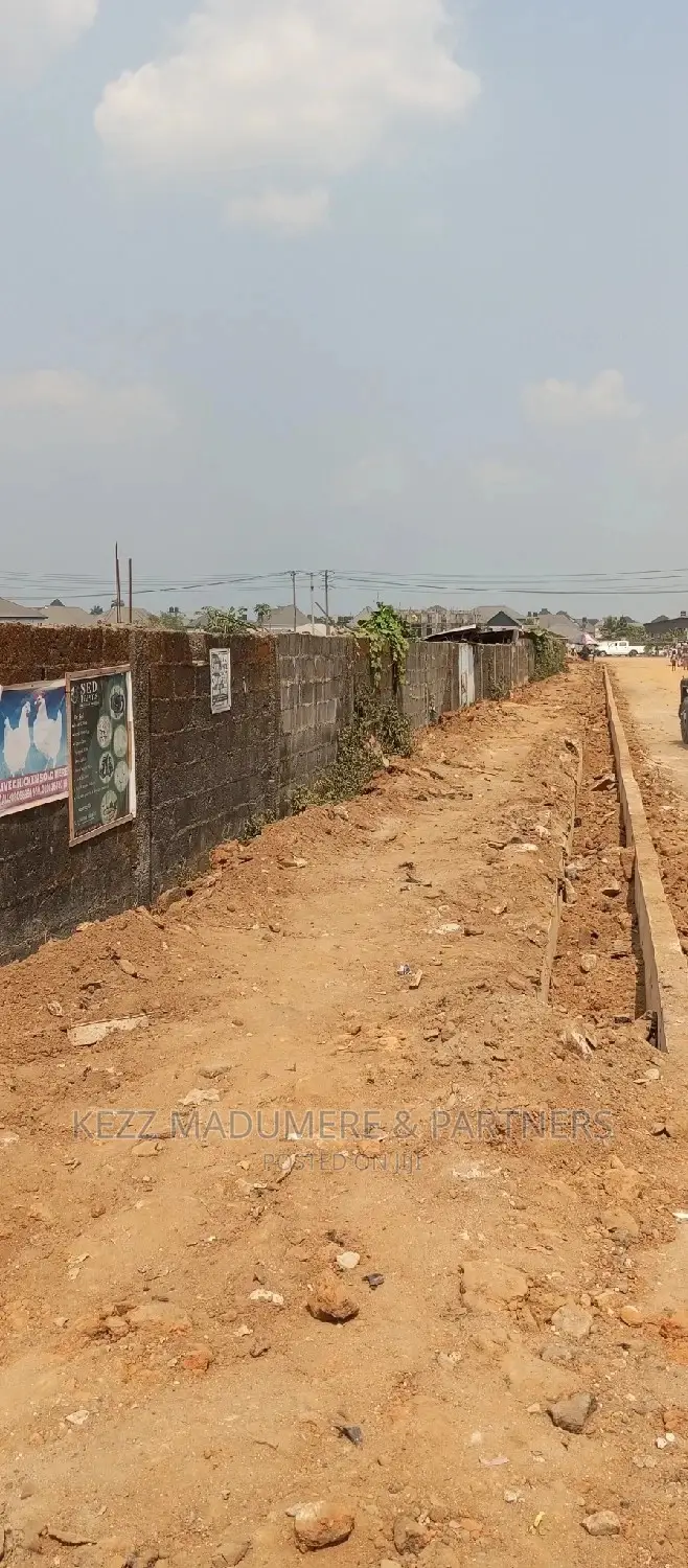 For Sale: Cornerpiece 100 Plots With Cofo