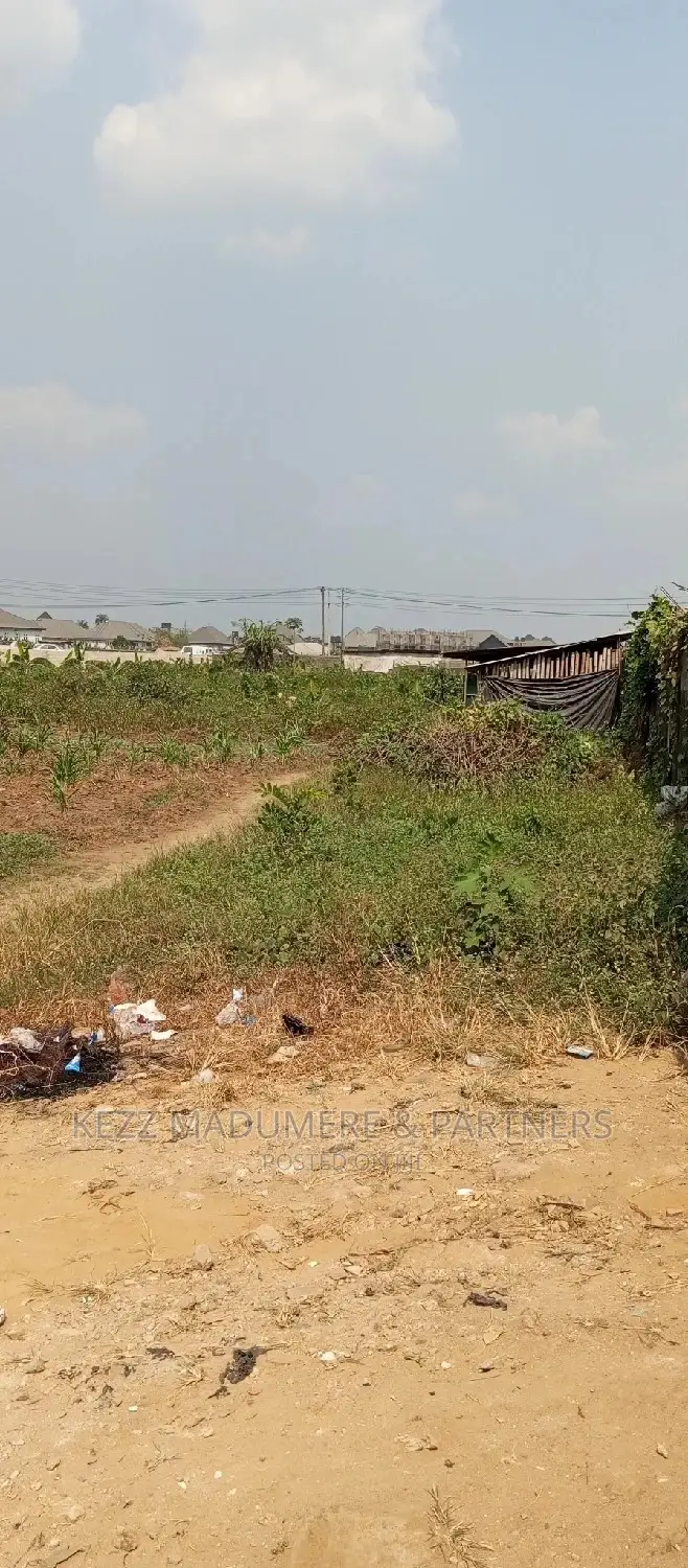 For Sale: Cornerpiece 100 Plots With Cofo