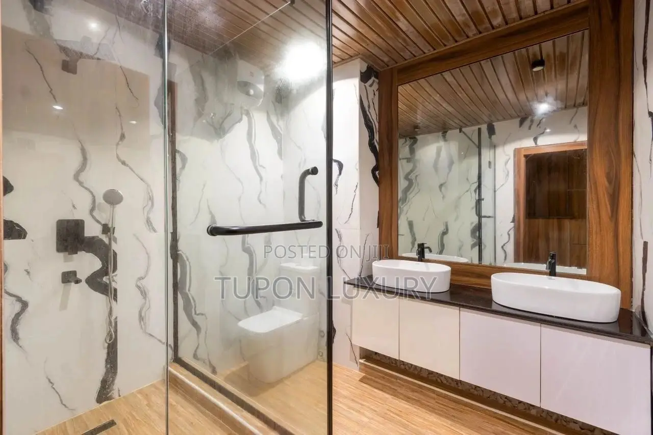 Luxury Three Bedroom Waterfront Apartment.