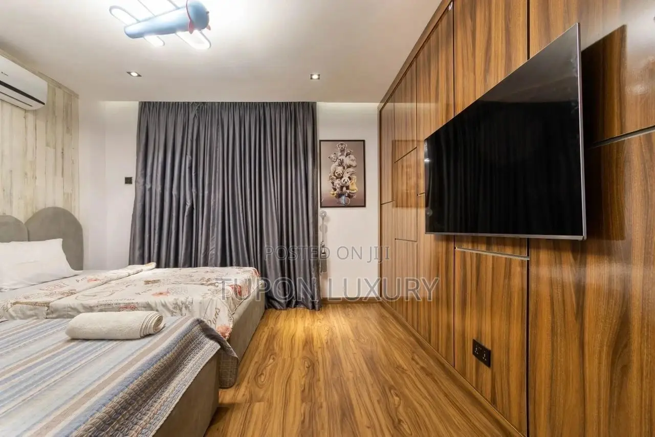 Luxury Three Bedroom Waterfront Apartment.