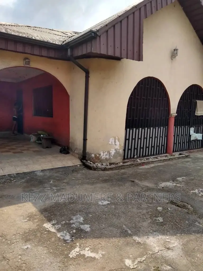 4bdrm Bungalow in Eligbolo, Near, Port-Harcourt for sale