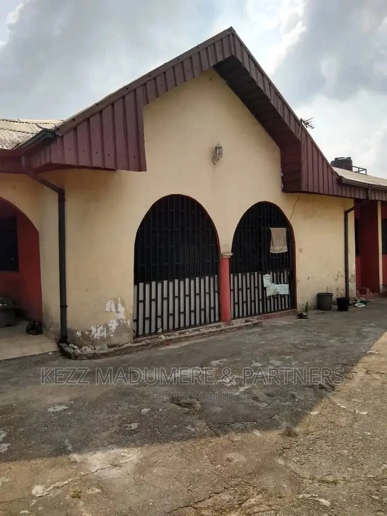 4bdrm Bungalow in Eligbolo, Near, Port-Harcourt for sale