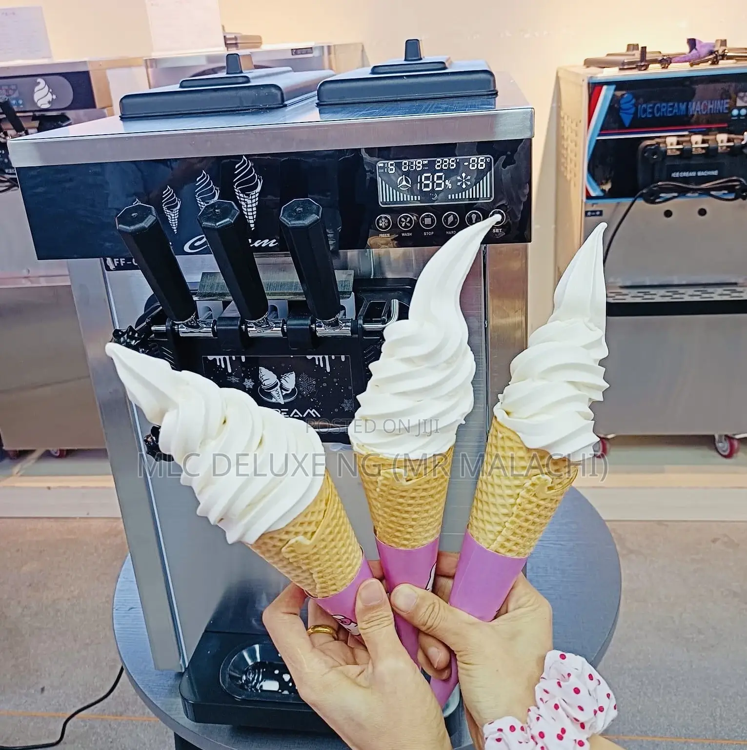 3 Nuzzle Ice Cream Machine/Soft Serve Ice Cream Dispenser