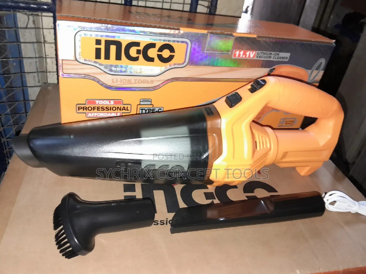 Vaccum Cleaner With 12v Inbuilt Battery