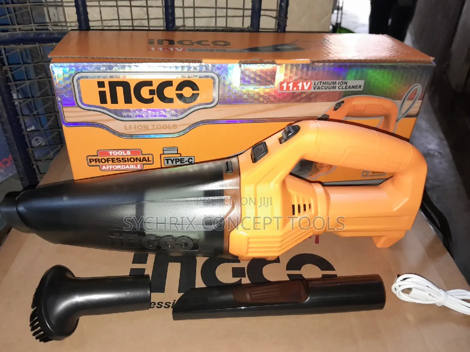 Vaccum Cleaner With 12v Inbuilt Battery