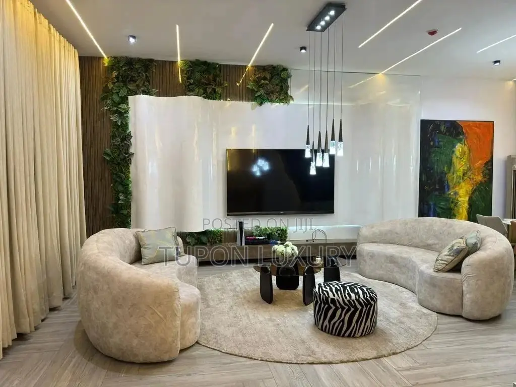 Self Compound: Luxury 4 Bedroom Duplex With Snooker Ps5