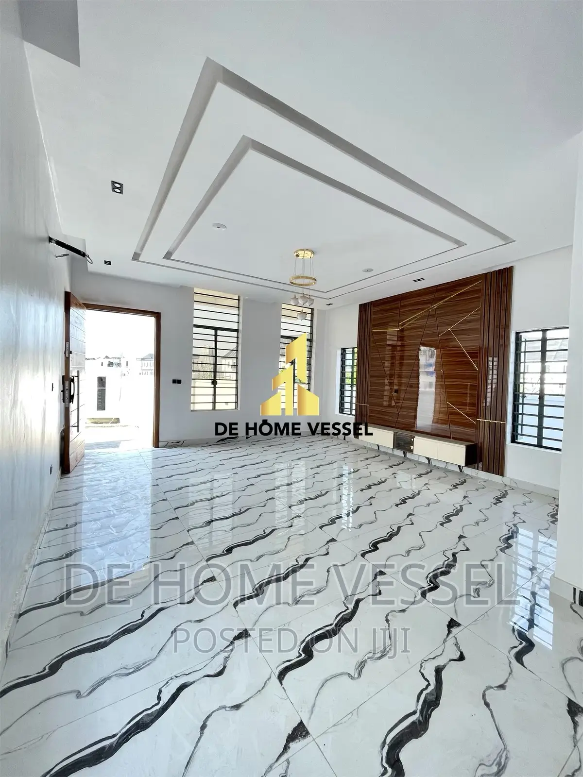 5bdrm Duplex in Lekki for sale