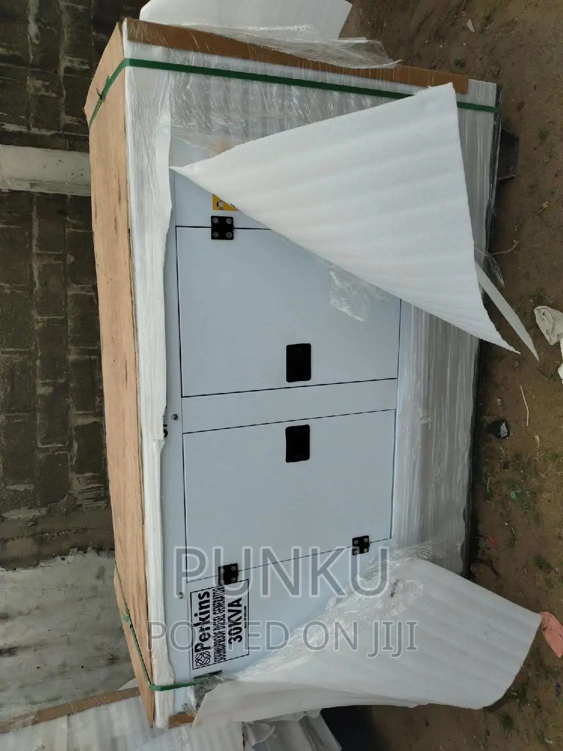 Brand New Perkins Power Diesel Gen of 30kva Capacity Engine