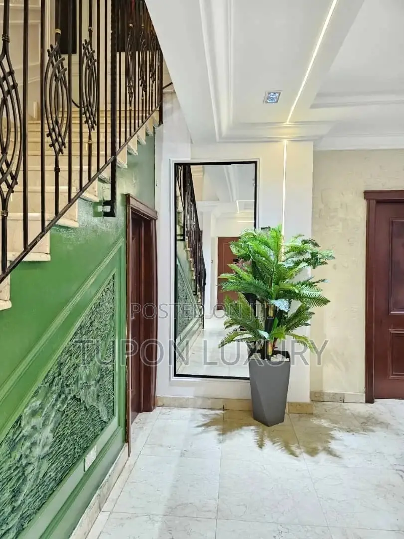 Luxury 4 Bedroom Duplex With Pool,Gym Snooker