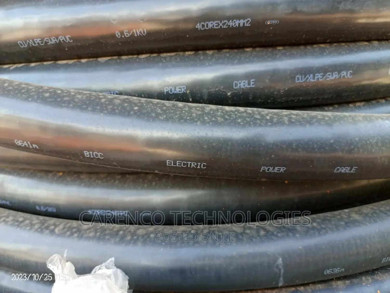 100% Pure Copper 240mm2 4xcore Xlpe/Swa/Pvc Cable 0.6/1kv