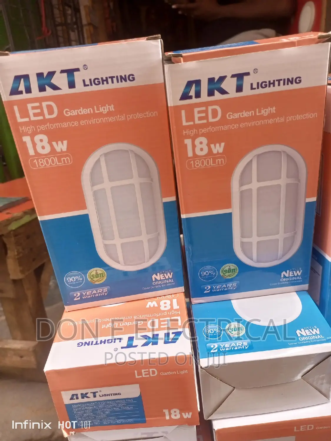 18watt AKT LED Wall Light