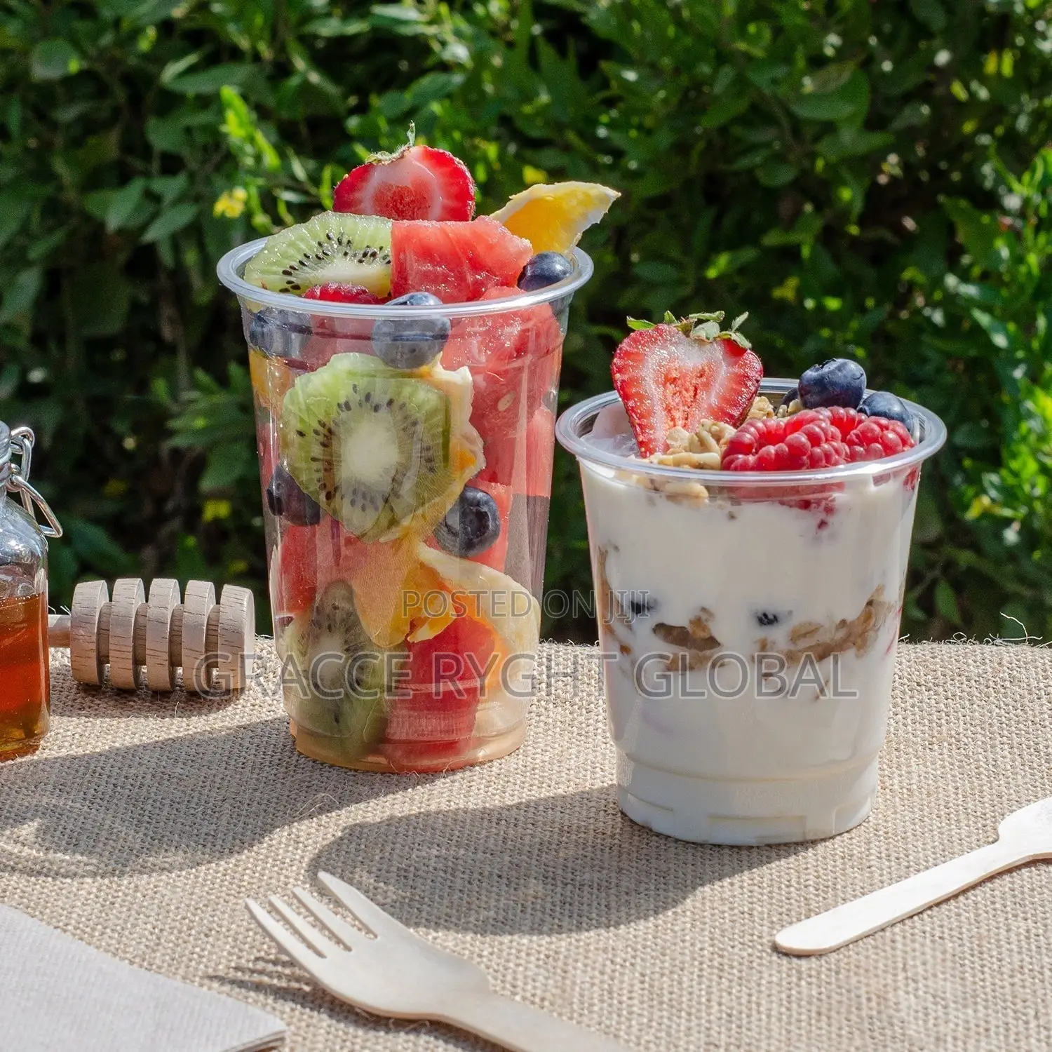 1000pcs Plastic Parfait Cups With Lids
