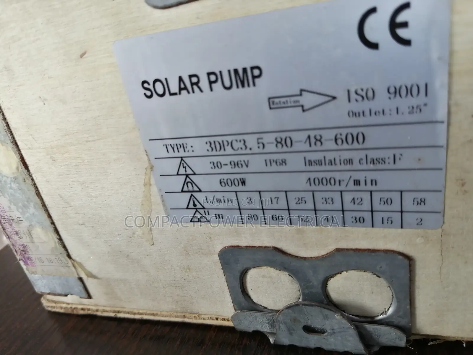 0.8HP (600watts) 80m Head Submersible Solar Pump 3500liter/H