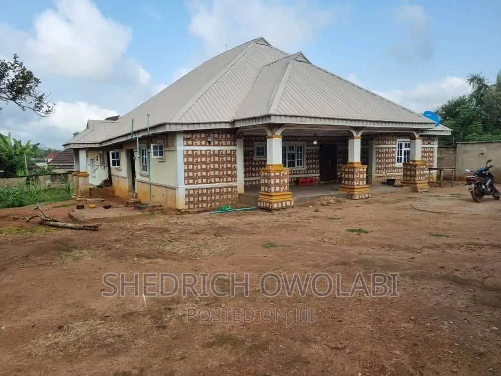 Furnished 4bdrm Bungalow in Oke Odu Community, Akure for sale