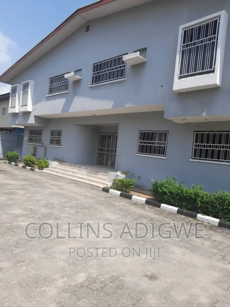8bdrm Duplex in Victoria Island for sale