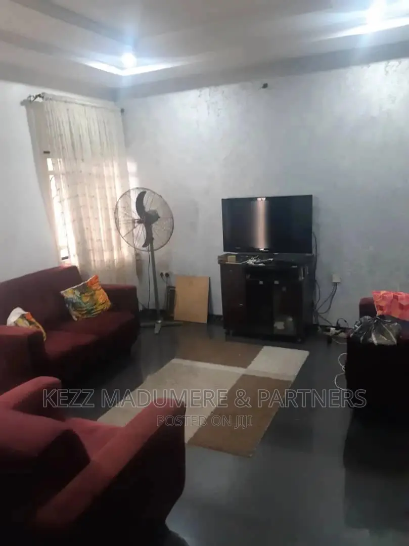 4bdrm Bungalow in Opposite Farm Road, for sale