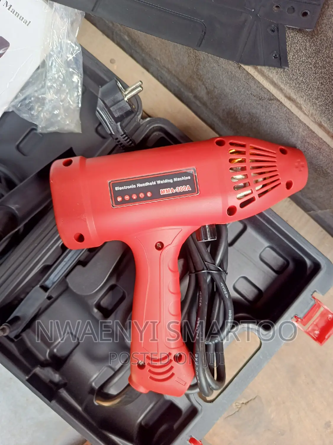 Be and Decker MMA 300amps Handheld Welding Machine