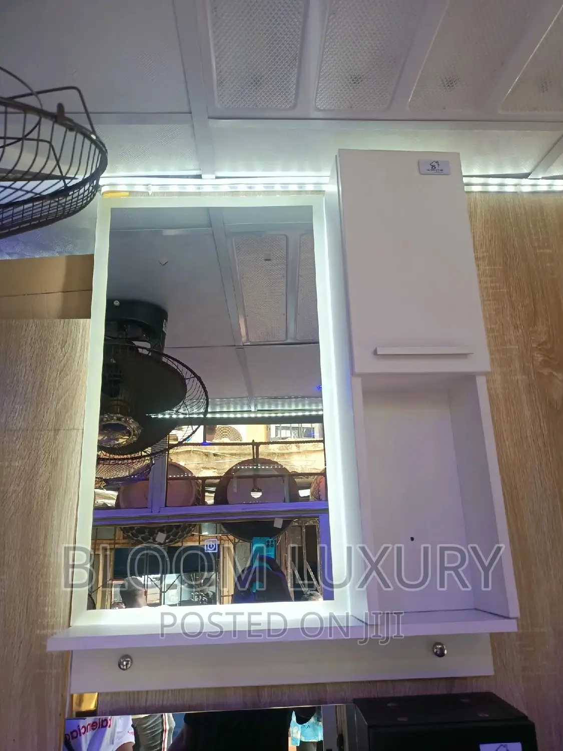 Wall Hung Cabinet With Led Mirror