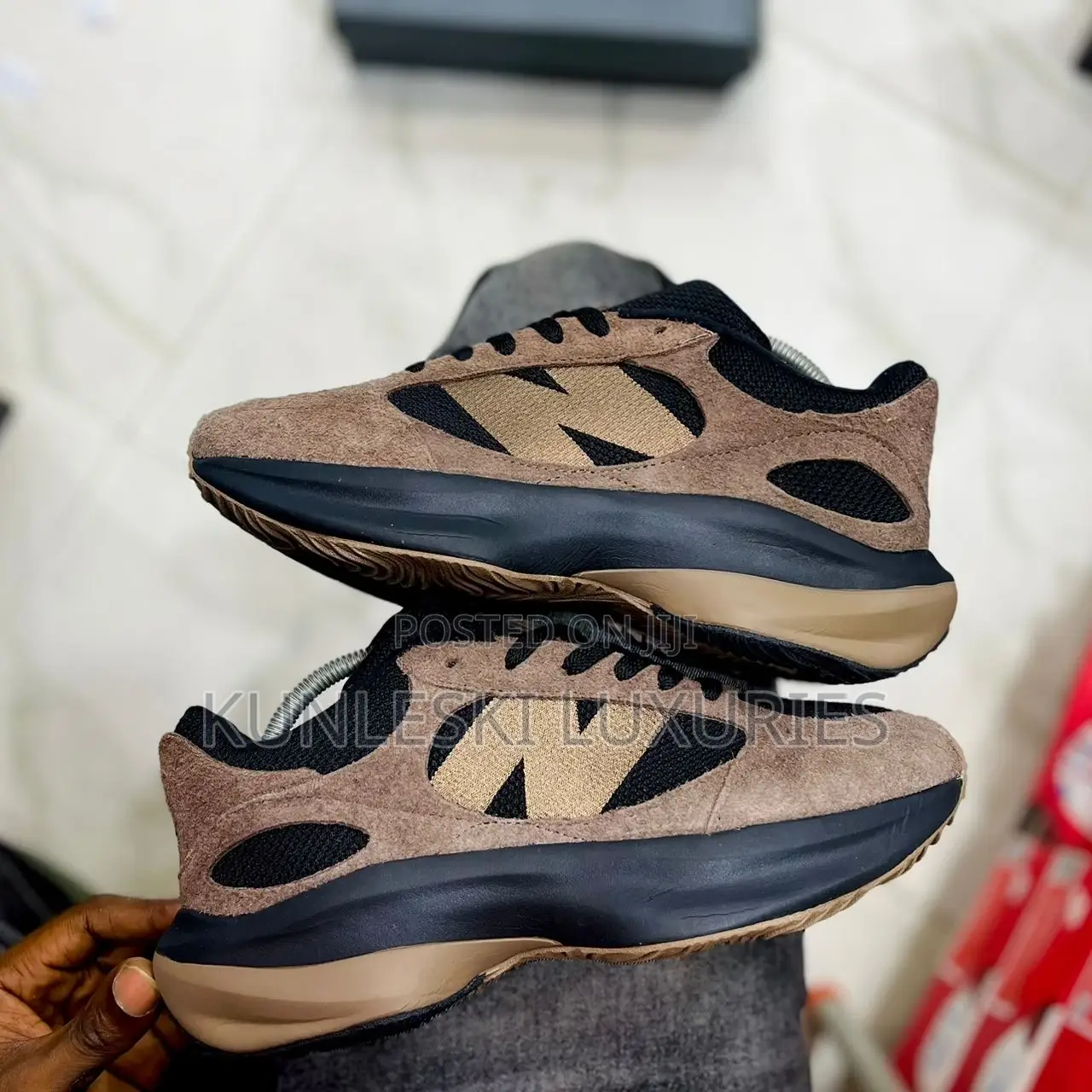 Original New Balance WRPD Black / Brown Sneakers