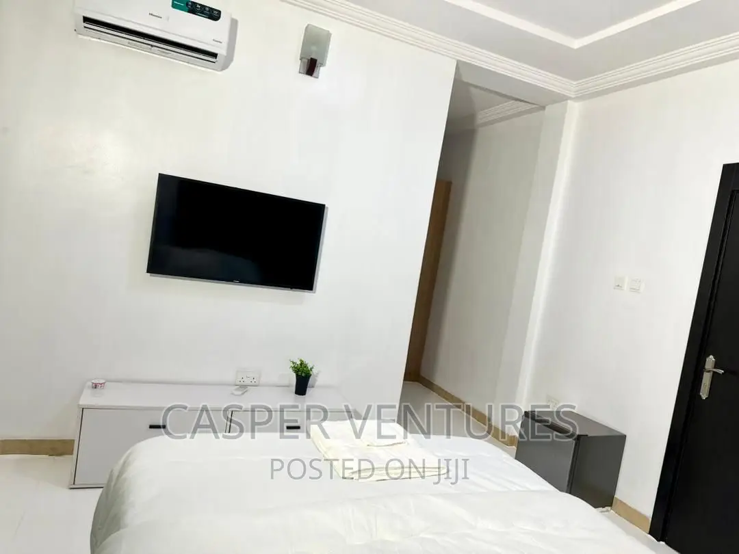 Simple and Stylish Apartment
