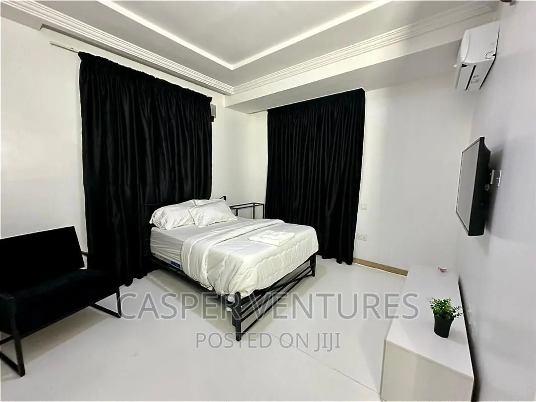 Simple and Stylish Apartment