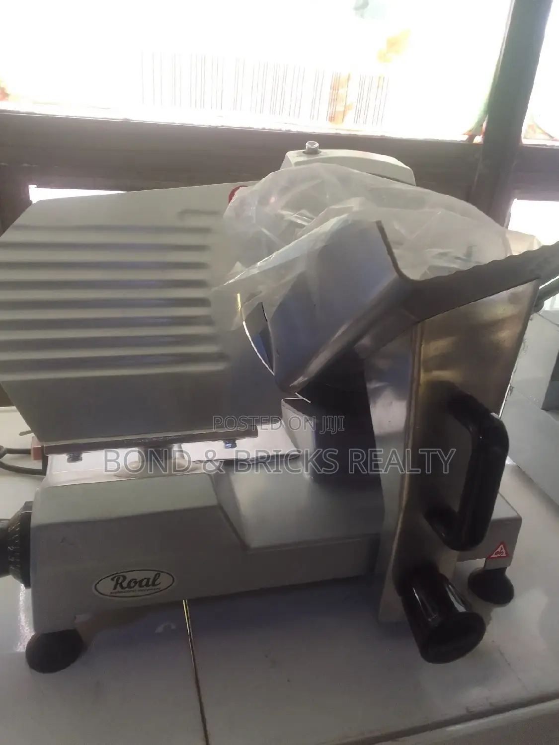 Electric Meat Slicer