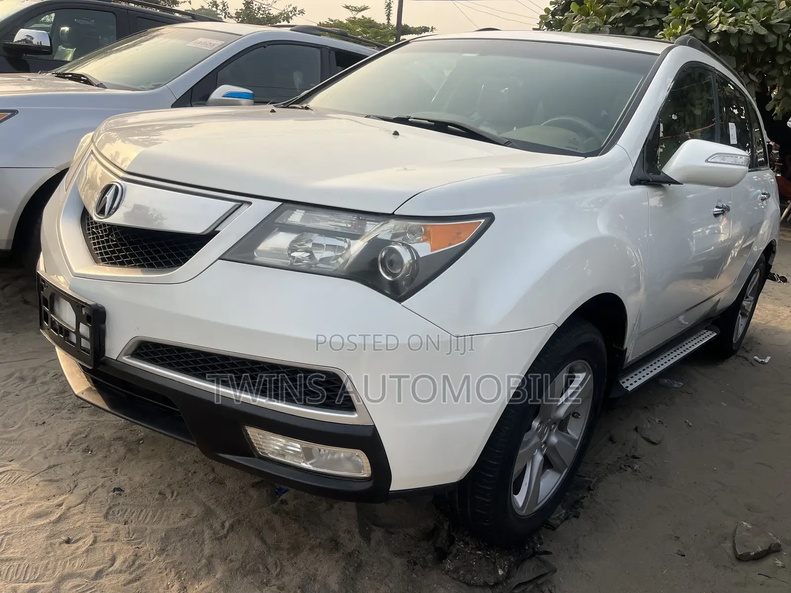 Acura MDX SUV 4dr AWD (3.7L 6cyl 6A) 2011 White